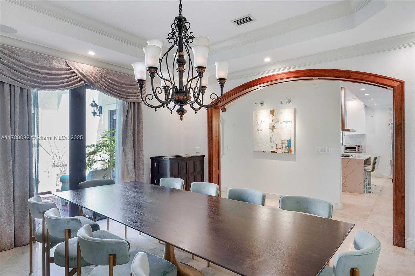 Small Image of 1563 SOUTH MIAMI AVE, Miami Number 15