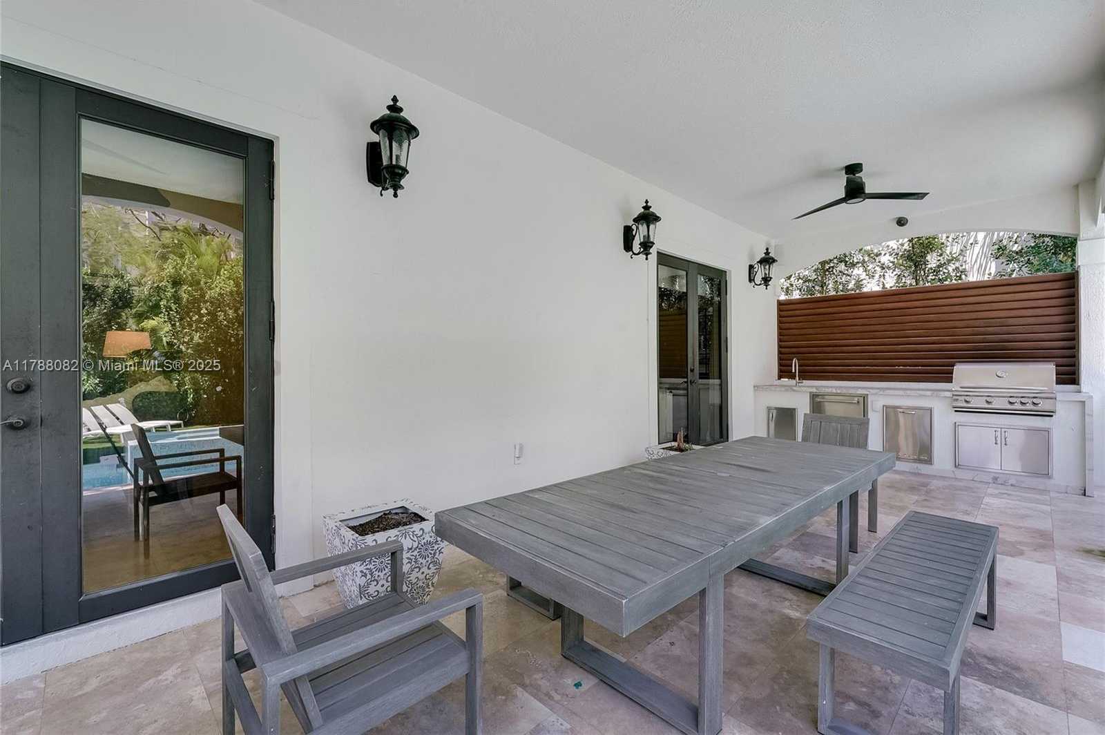 Small Image of 1563 SOUTH MIAMI AVE, Miami Number 24