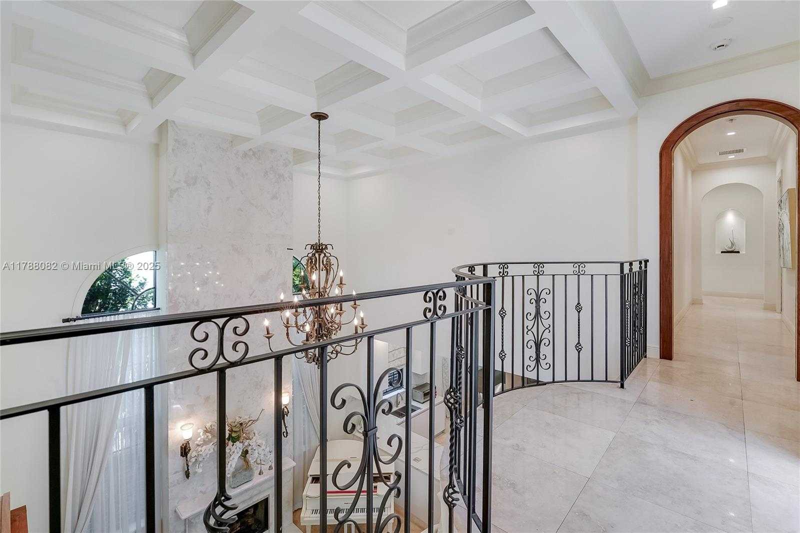 Small Image of 1563 SOUTH MIAMI AVE, Miami Number 26