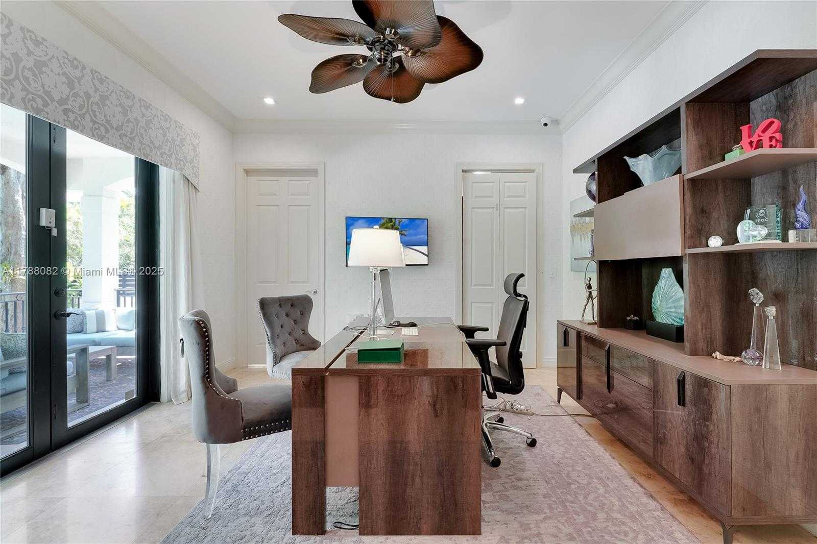 Small Image of 1563 SOUTH MIAMI AVE, Miami Number 43