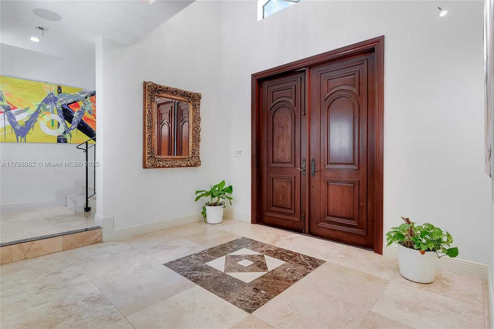 Small Image of 1563 SOUTH MIAMI AVE, Miami Number 6