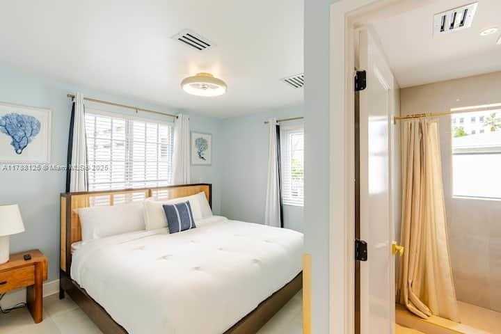Small Image of 1020 6TH ST, Miami Beach Number 14