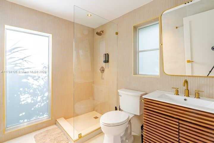 Small Image of 1020 6TH ST, Miami Beach Number 27