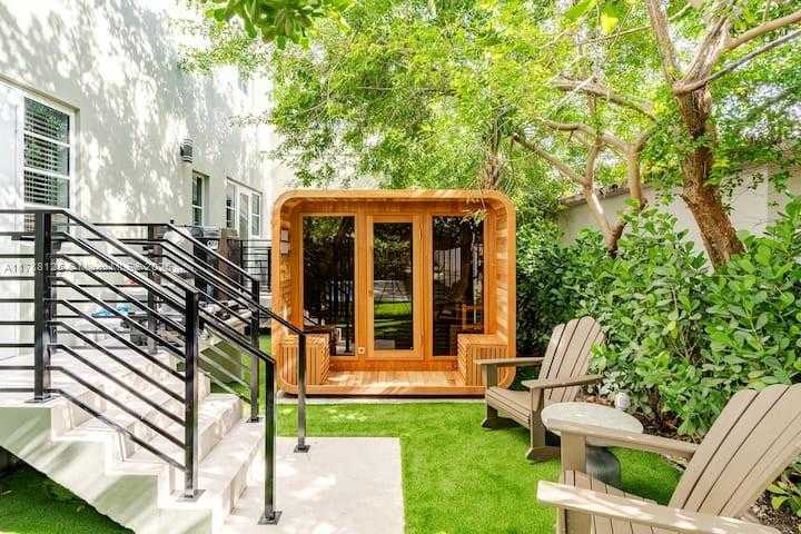 Small Image of 1020 6TH ST, Miami Beach Number 34