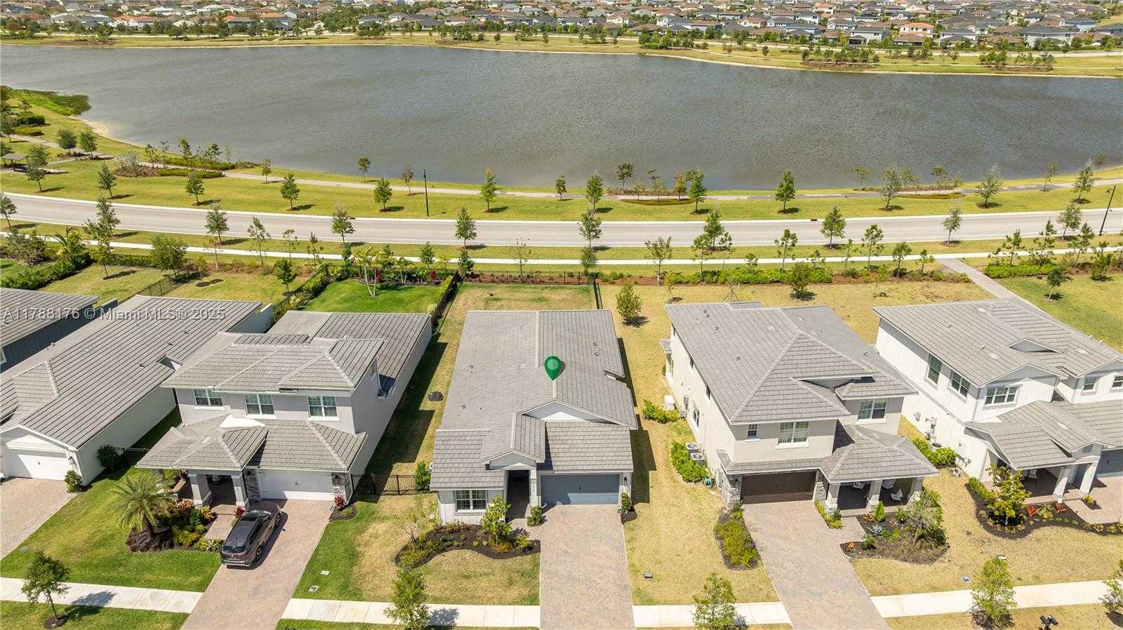Small Image of Loxahatchee Number 9