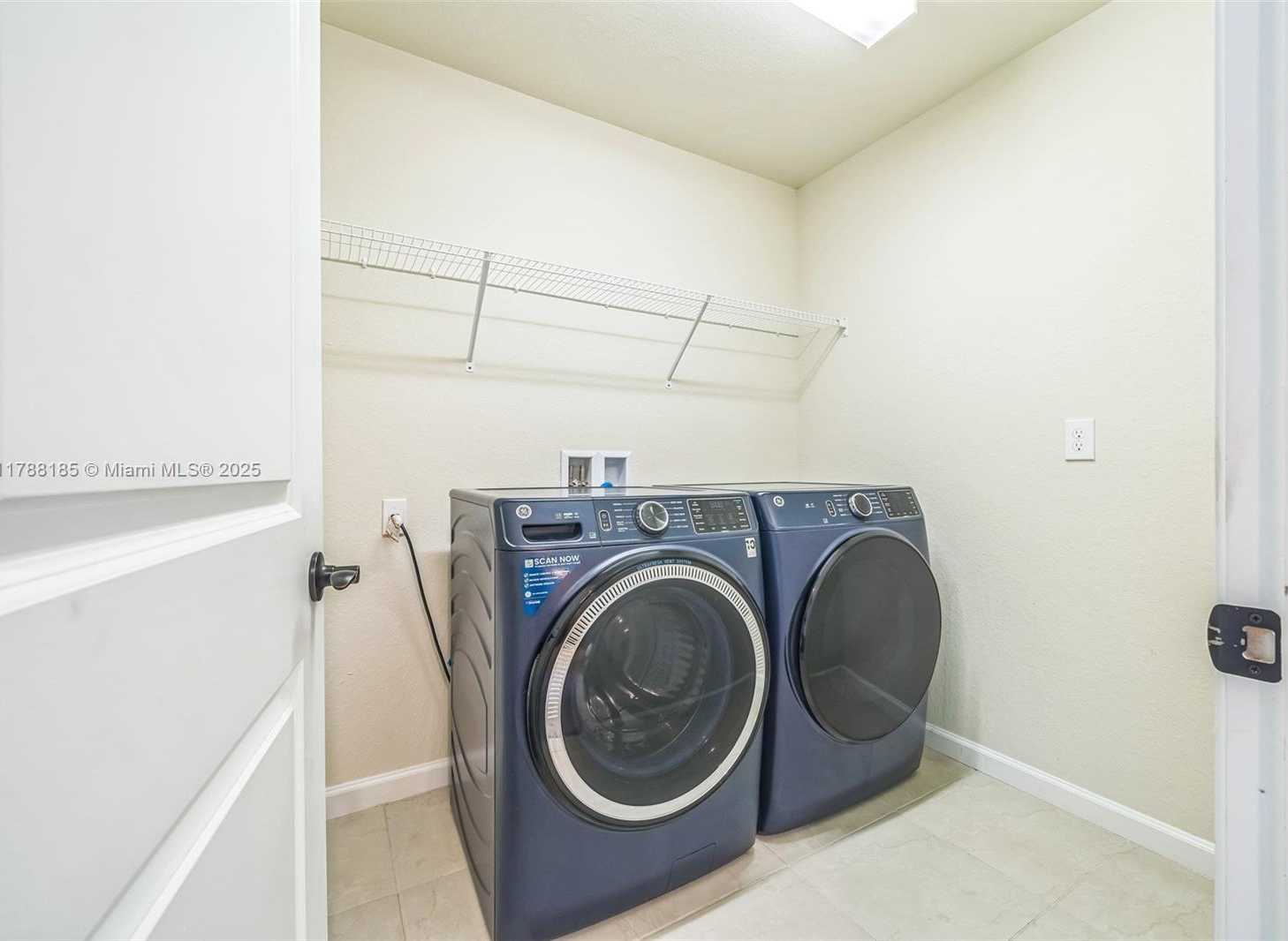 Small Image of 10484 SOUTH WEST CAPTIVA DR, Port St. Lucie Number 16