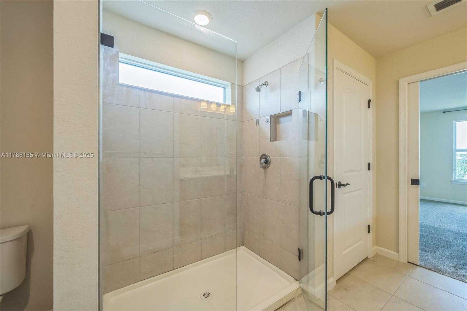 Small Image of 10484 SOUTH WEST CAPTIVA DR, Port St. Lucie Number 27