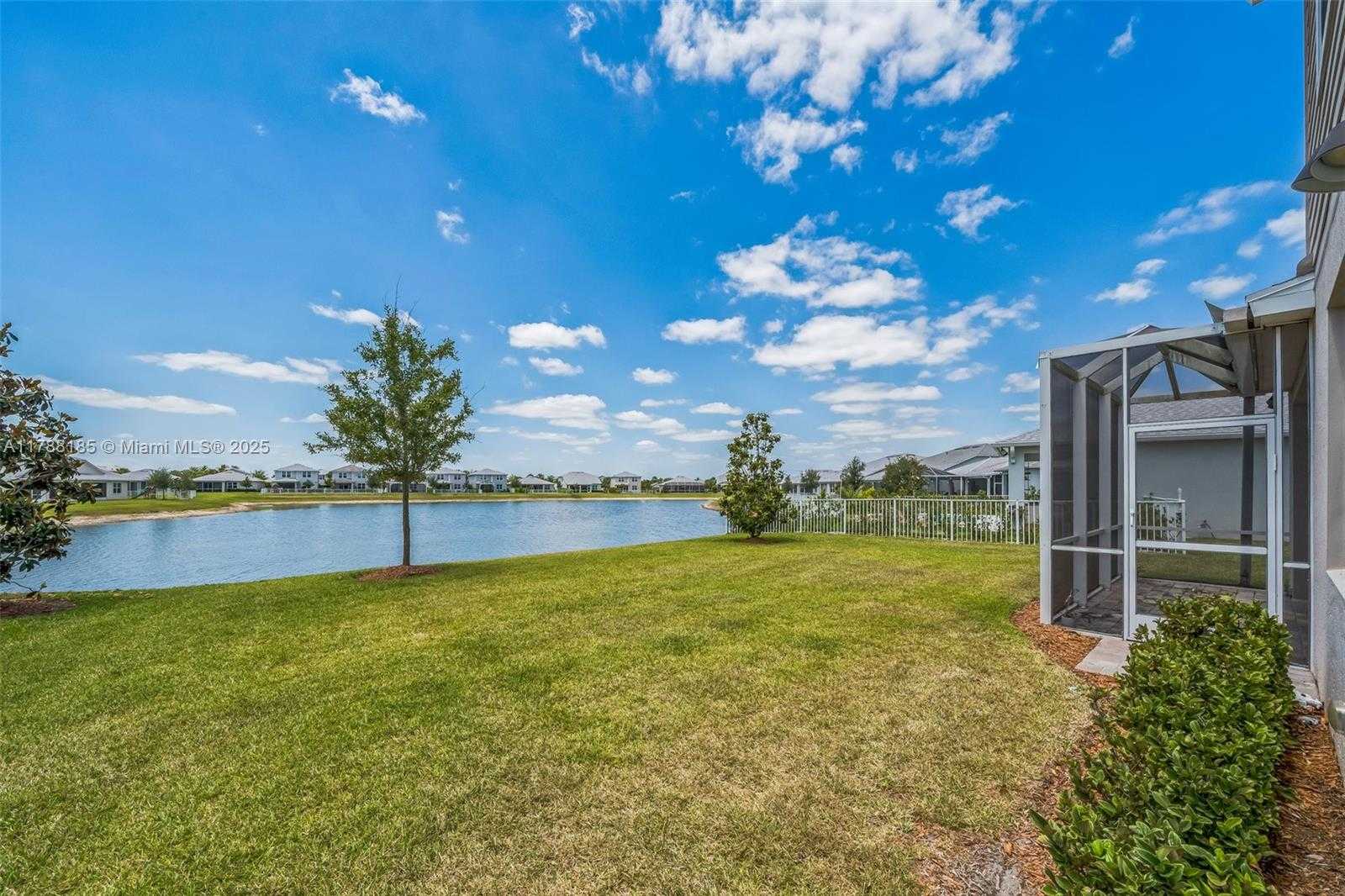 Small Image of 10484 SOUTH WEST CAPTIVA DR, Port St. Lucie Number 8