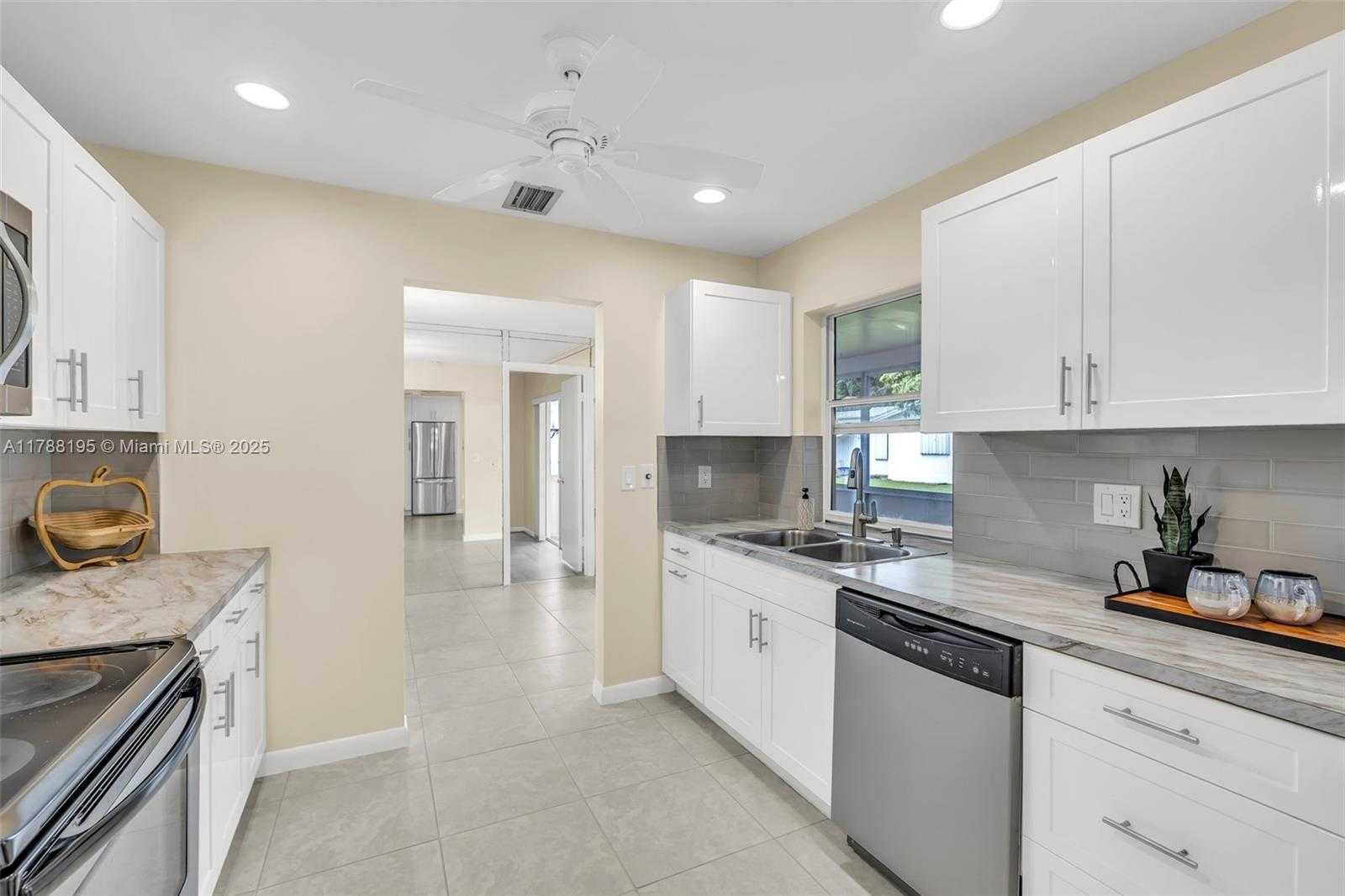 Small Image of 1171 NORTH WEST 88TH WAY, Plantation Number 11