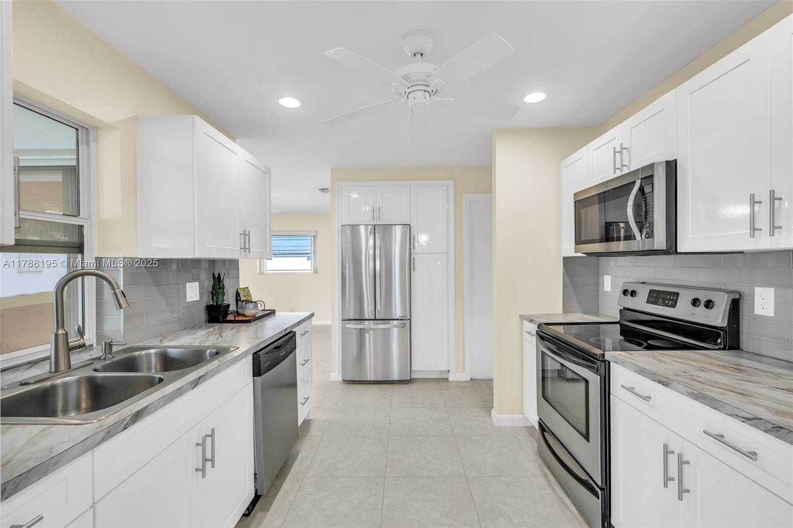 Small Image of 1171 NORTH WEST 88TH WAY, Plantation Number 12