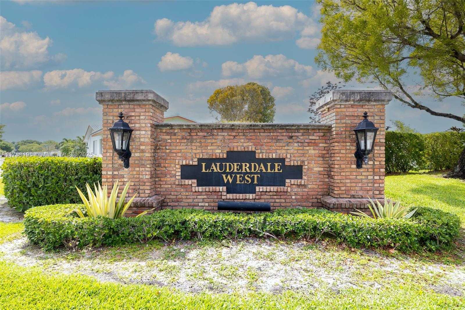 Small Image of 1171 NORTH WEST 88TH WAY, Plantation Number 32