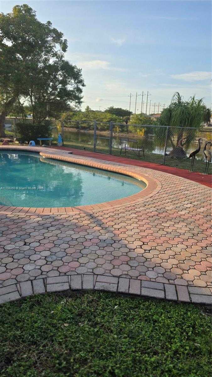 Small Image of 10935 GABLE ST, Boca Raton Number 11