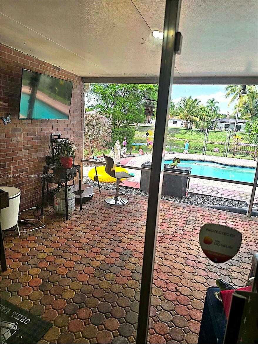 Small Image of 10935 GABLE ST, Boca Raton Number 6