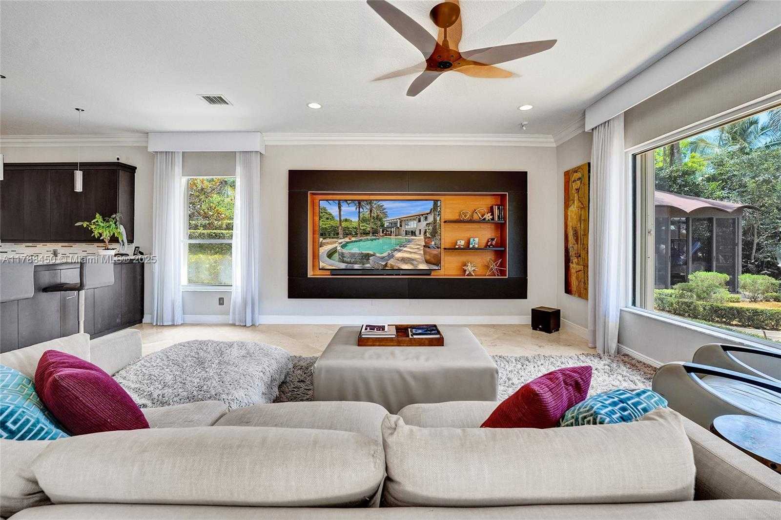 Small Image of 11356 CANYON MAPLE BLVD, Davie Number 20