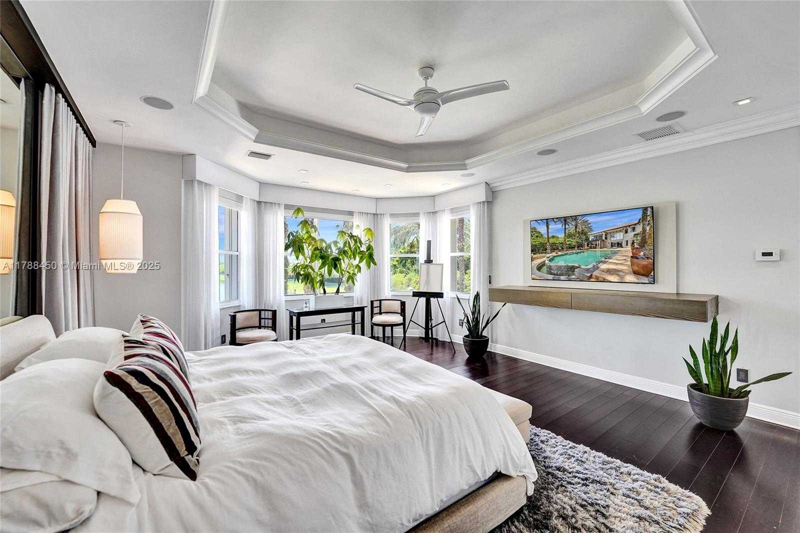 Small Image of 11356 CANYON MAPLE BLVD, Davie Number 35