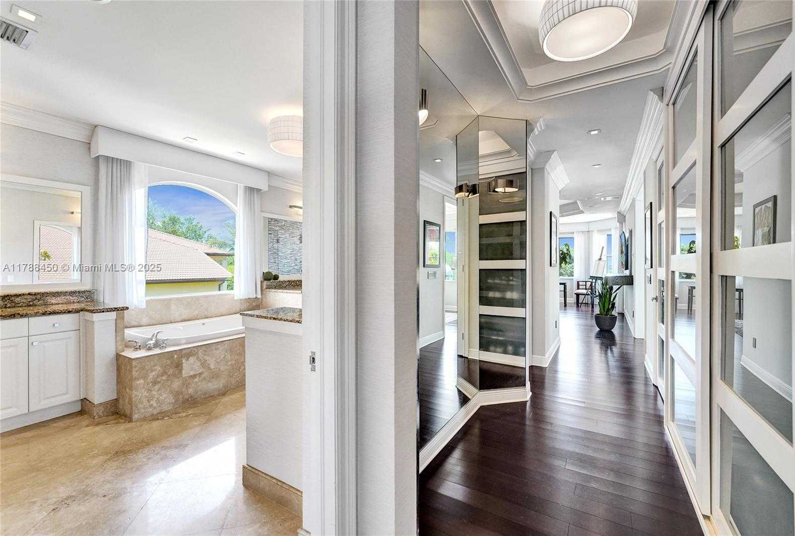 Small Image of 11356 CANYON MAPLE BLVD, Davie Number 38