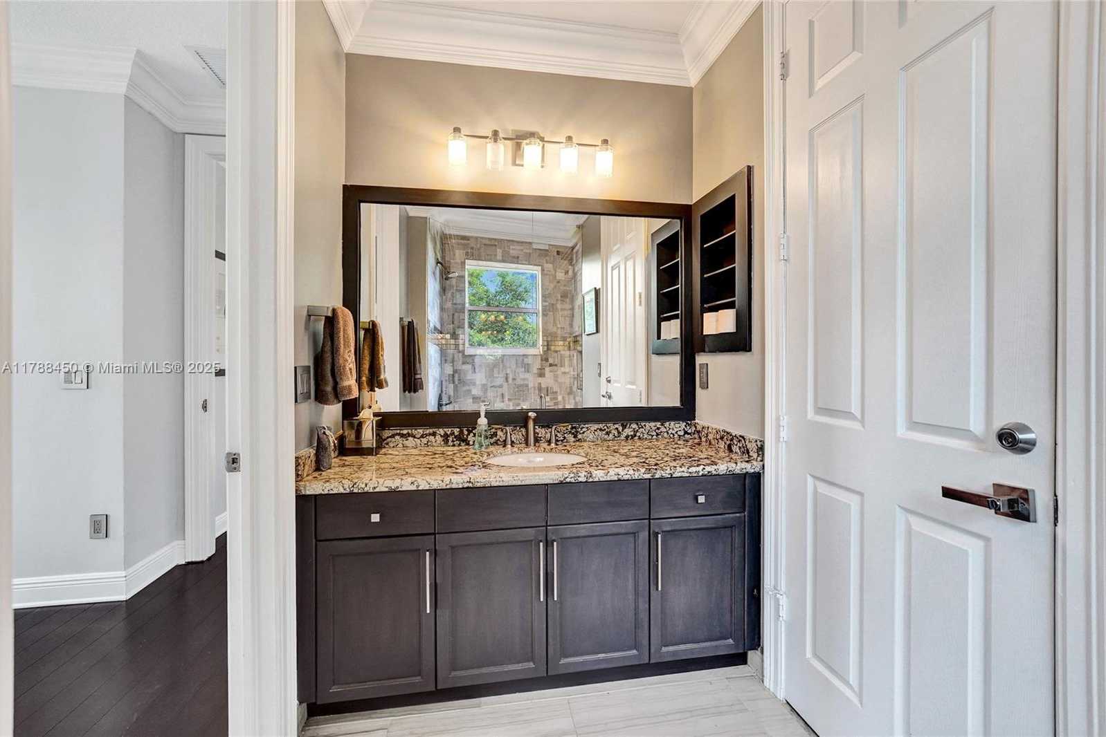 Small Image of 11356 CANYON MAPLE BLVD, Davie Number 46
