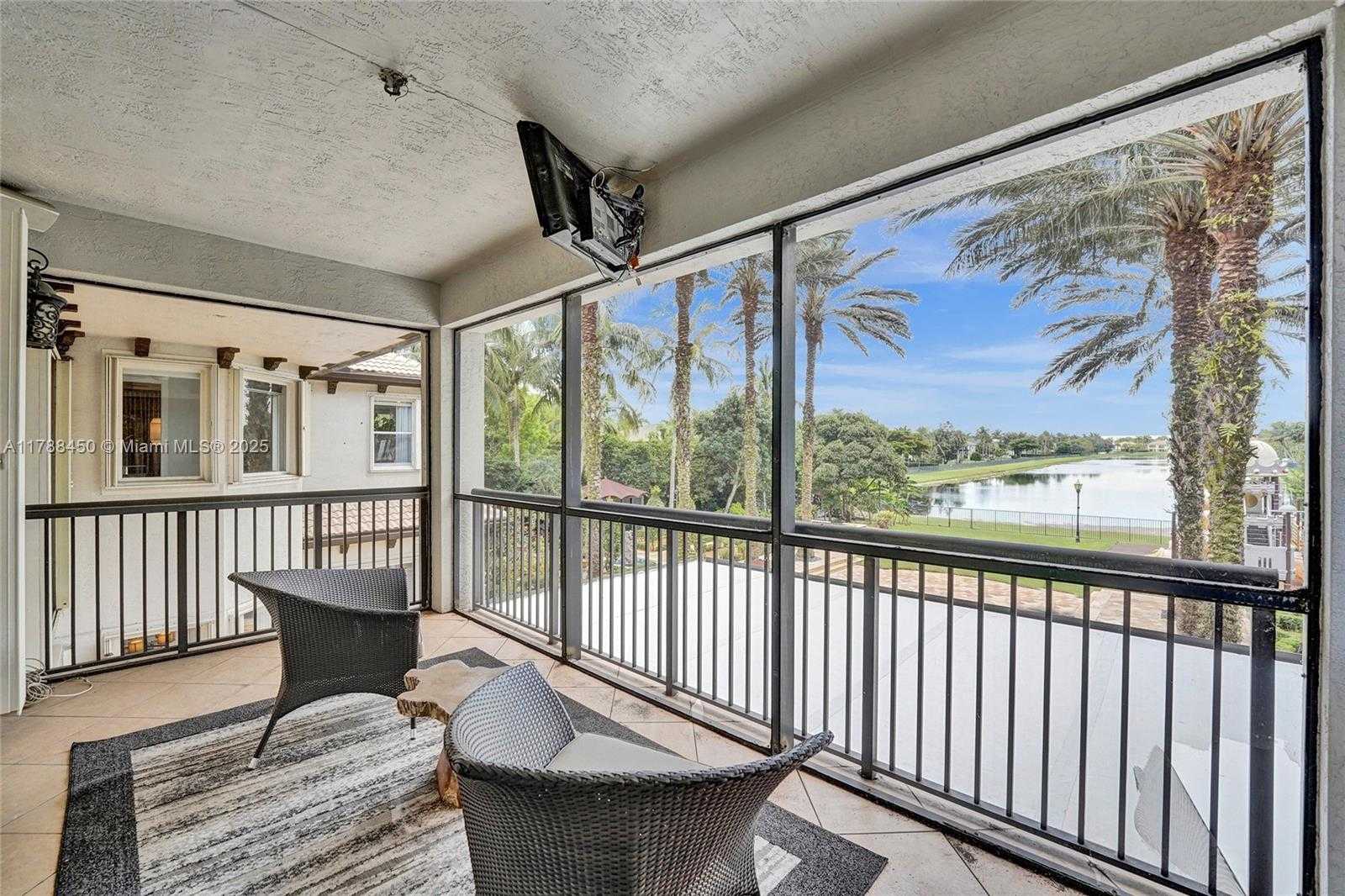 Small Image of 11356 CANYON MAPLE BLVD, Davie Number 49