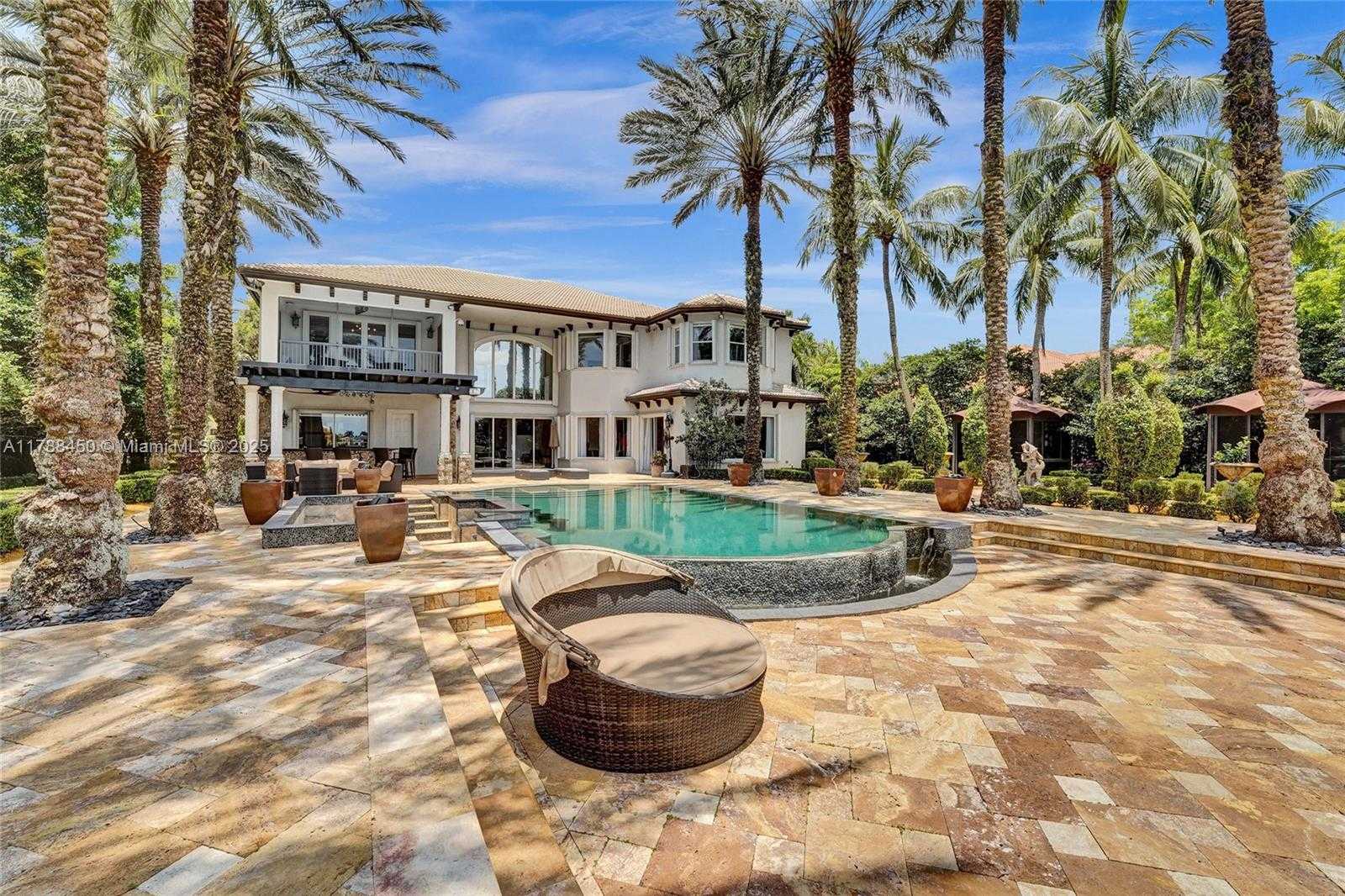 Small Image of 11356 CANYON MAPLE BLVD, Davie Number 56