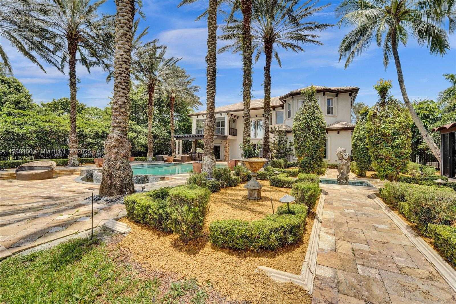 Small Image of 11356 CANYON MAPLE BLVD, Davie Number 58