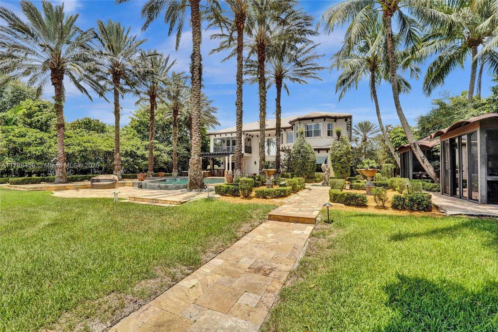 Small Image of 11356 CANYON MAPLE BLVD, Davie Number 68