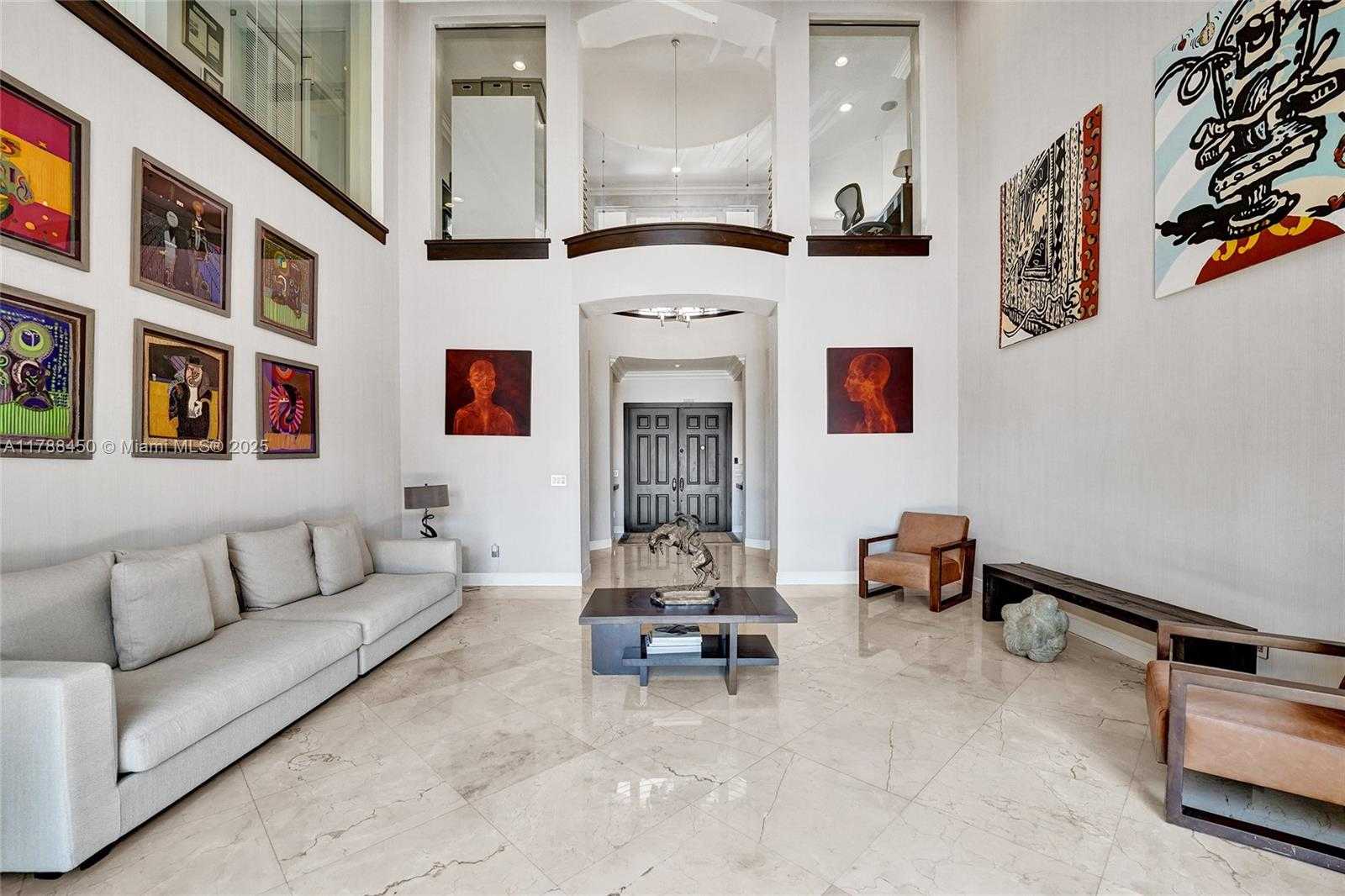 Small Image of 11356 CANYON MAPLE BLVD, Davie Number 8