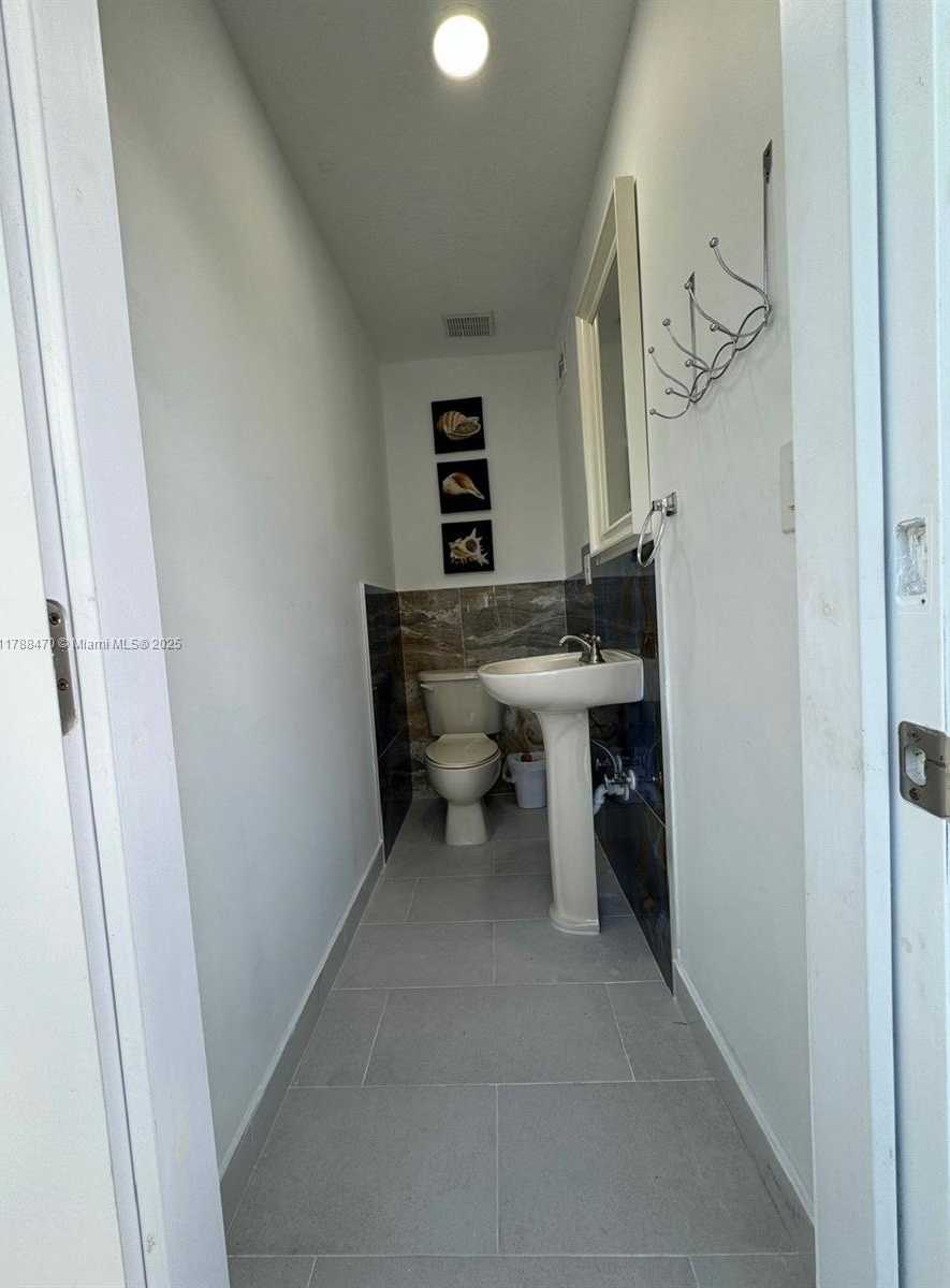 Small Image of 15433 SOUTH WEST 278TH ST, Homestead Number 29
