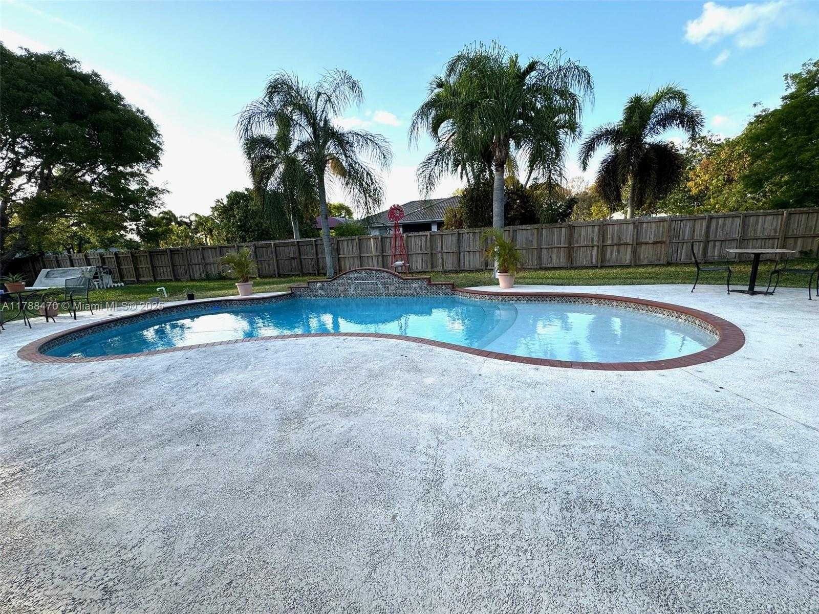 Small Image of 15433 SOUTH WEST 278TH ST, Homestead Number 33