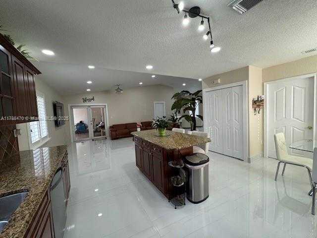 Small Image of 15433 SOUTH WEST 278TH ST, Homestead Number 9
