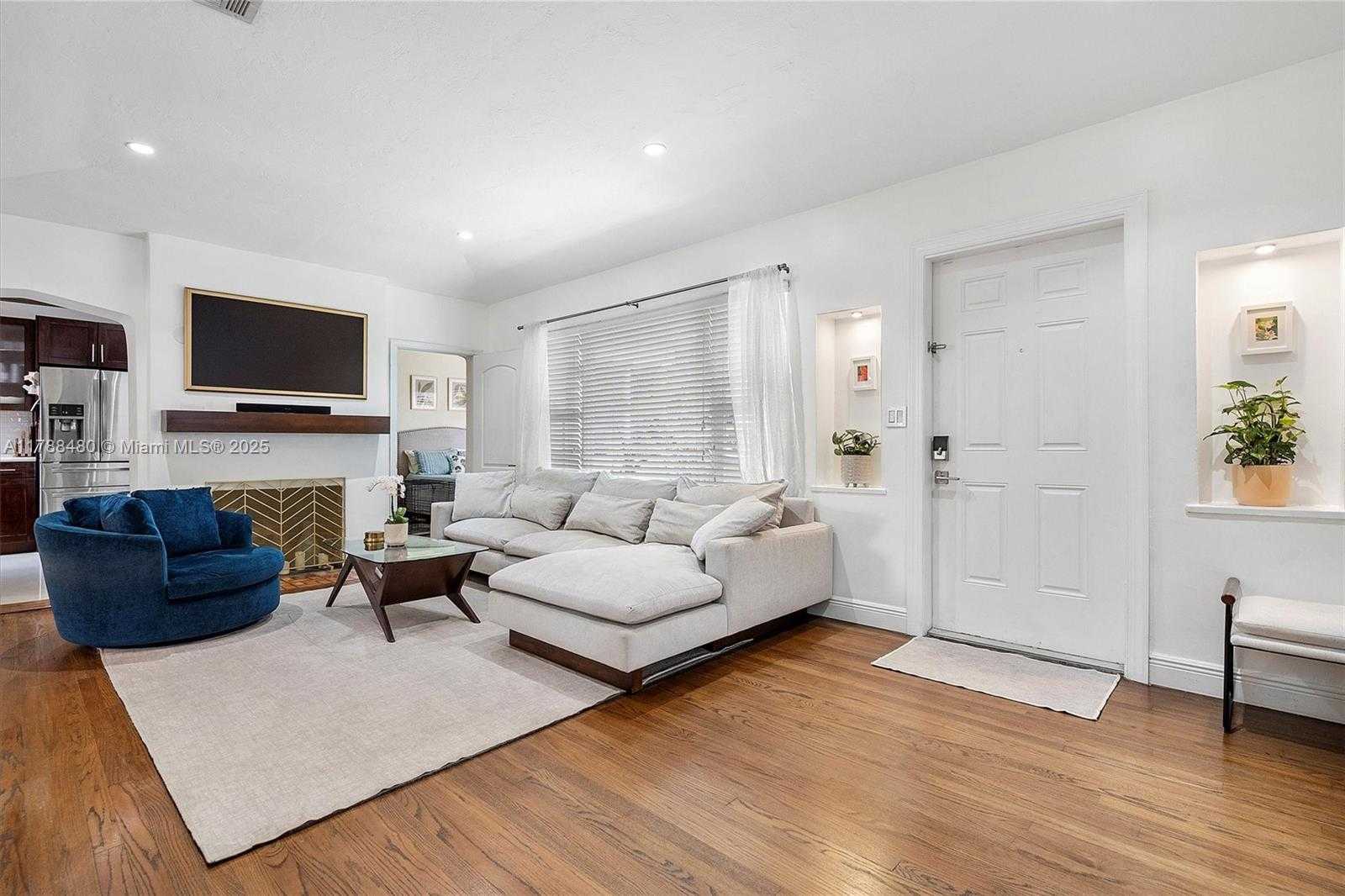Small Image of 558 NORTH EAST 94TH ST, Miami Shores Number 15