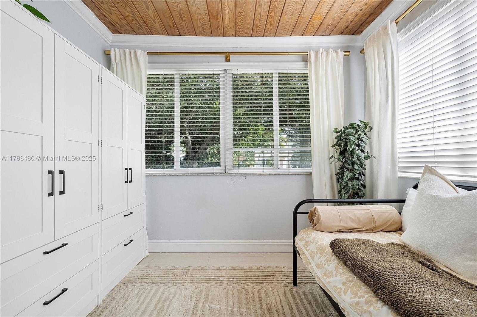 Small Image of 558 NORTH EAST 94TH ST, Miami Shores Number 24