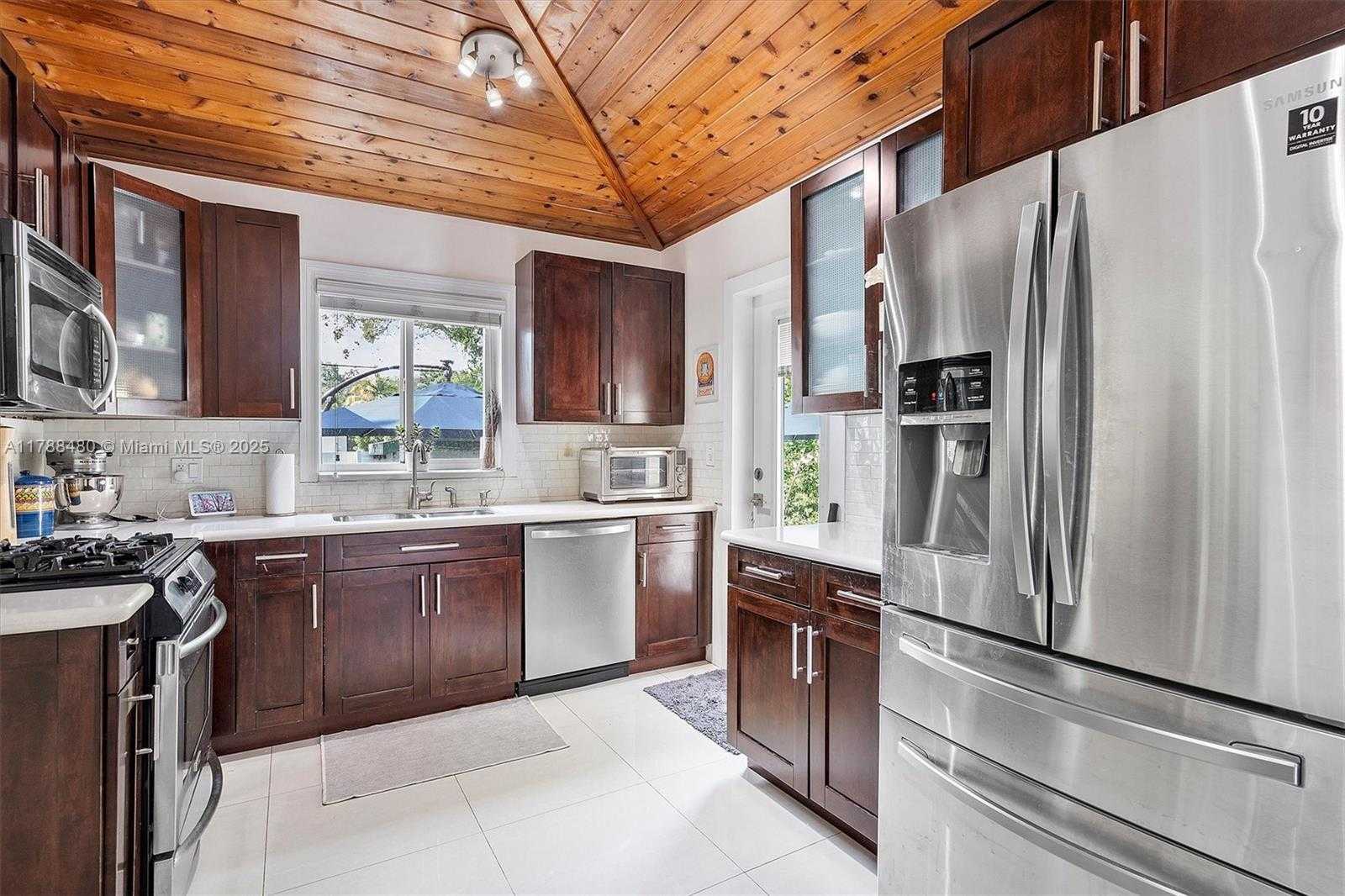 Small Image of 558 NORTH EAST 94TH ST, Miami Shores Number 32