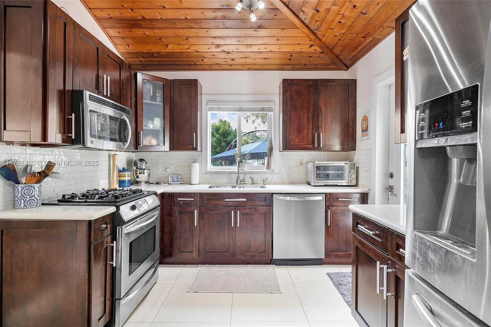 Small Image of 558 NORTH EAST 94TH ST, Miami Shores Number 33