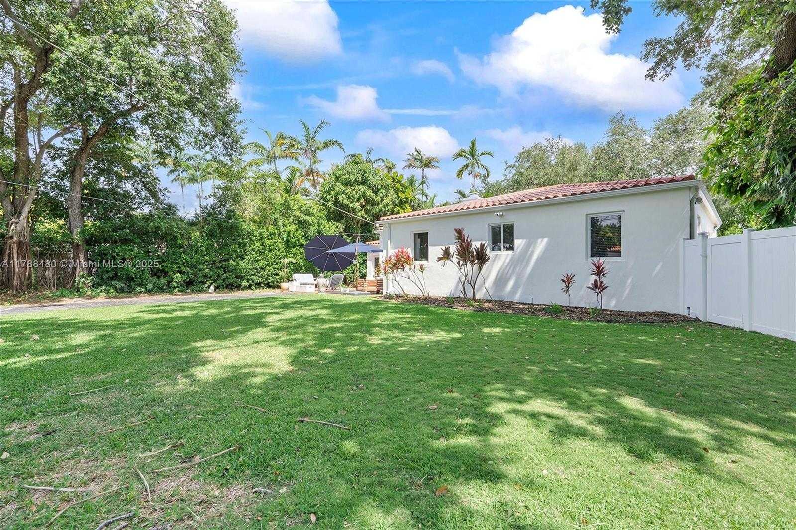 Small Image of 558 NORTH EAST 94TH ST, Miami Shores Number 58