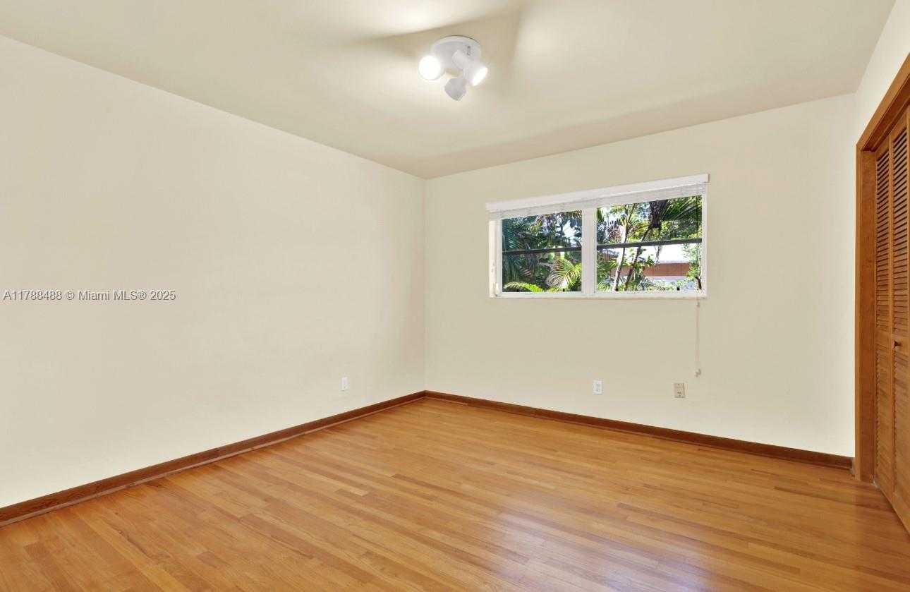 Small Image of 17737 SOUTH WEST 86TH AVE, Palmetto Bay Number 20