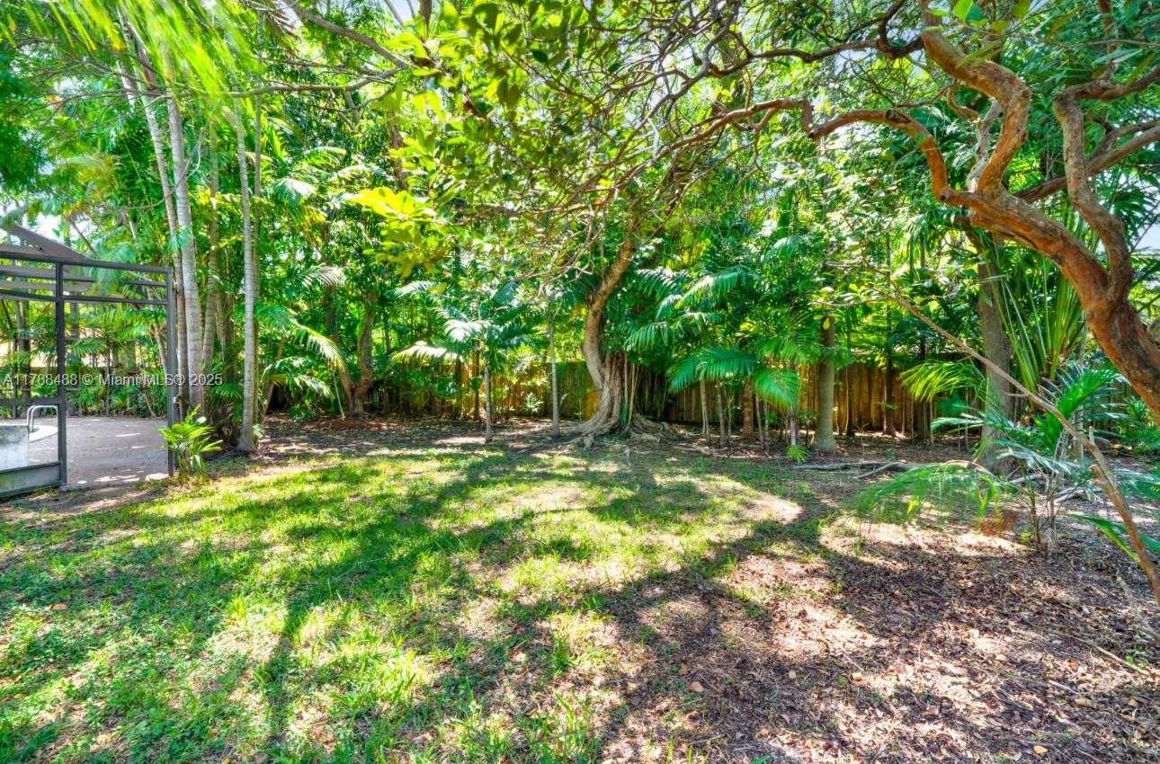 Small Image of 17737 SOUTH WEST 86TH AVE, Palmetto Bay Number 32