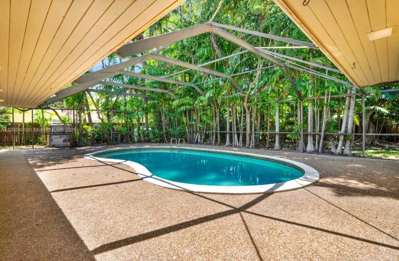 Small Image of 17737 SOUTH WEST 86TH AVE, Palmetto Bay Number 4