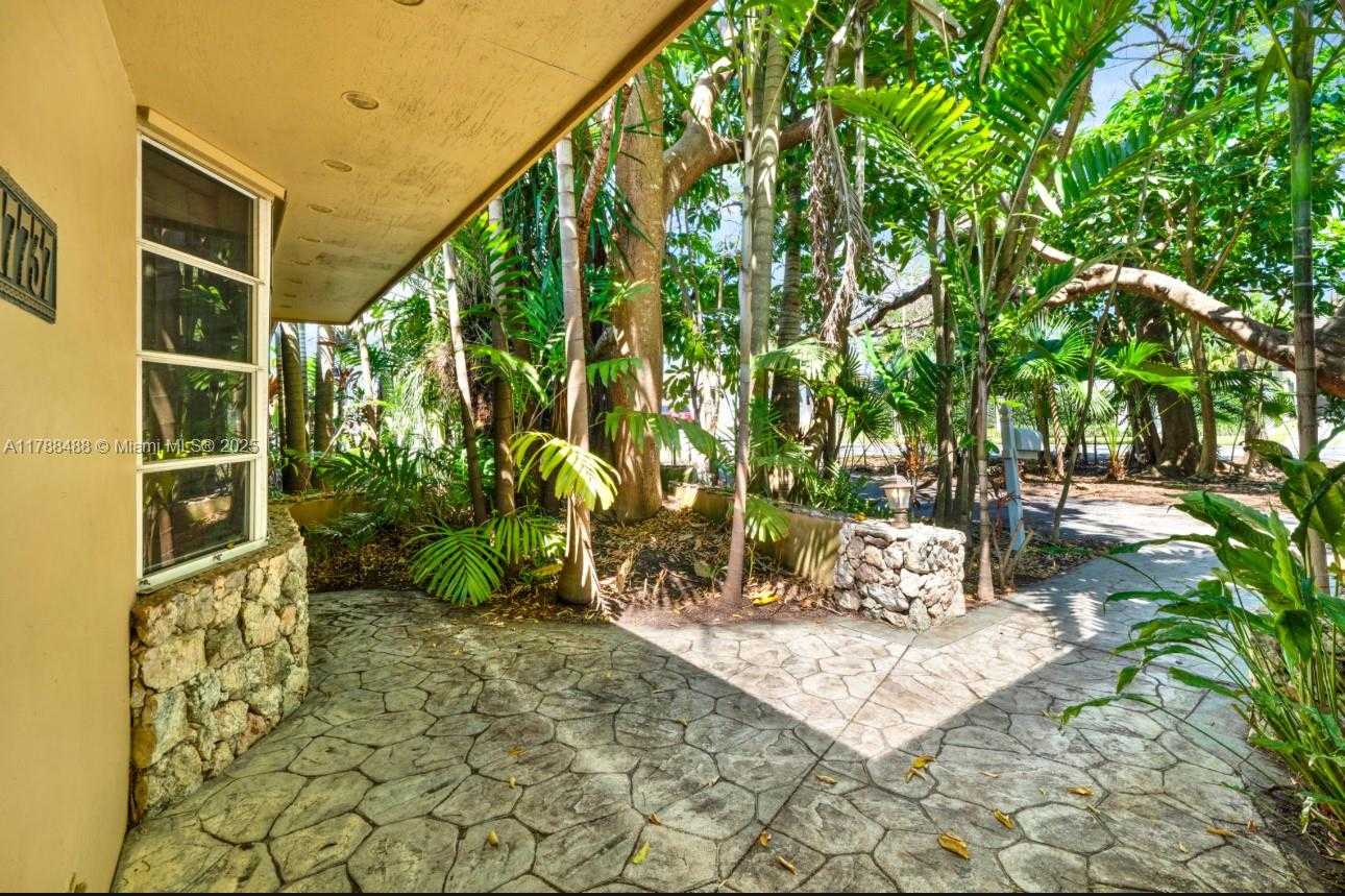 Small Image of 17737 SOUTH WEST 86TH AVE, Palmetto Bay Number 5
