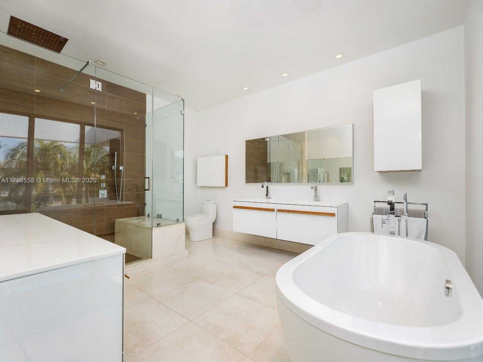 Small Image of 6300 CABALLERO BLVD, Coral Gables Number 9