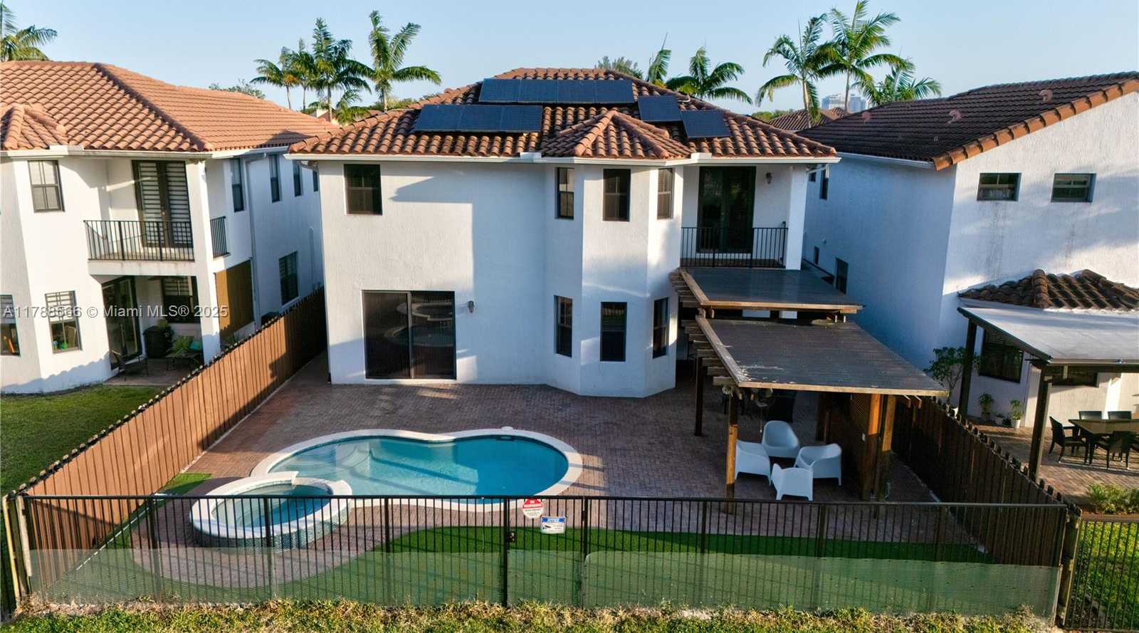 Small Image of 10371 NORTH WEST 10TH ST, Miami Number 24