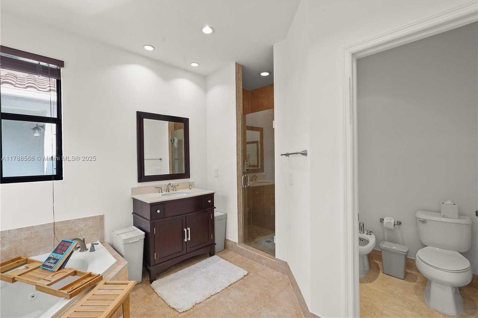 Small Image of 10371 NORTH WEST 10TH ST, Miami Number 33