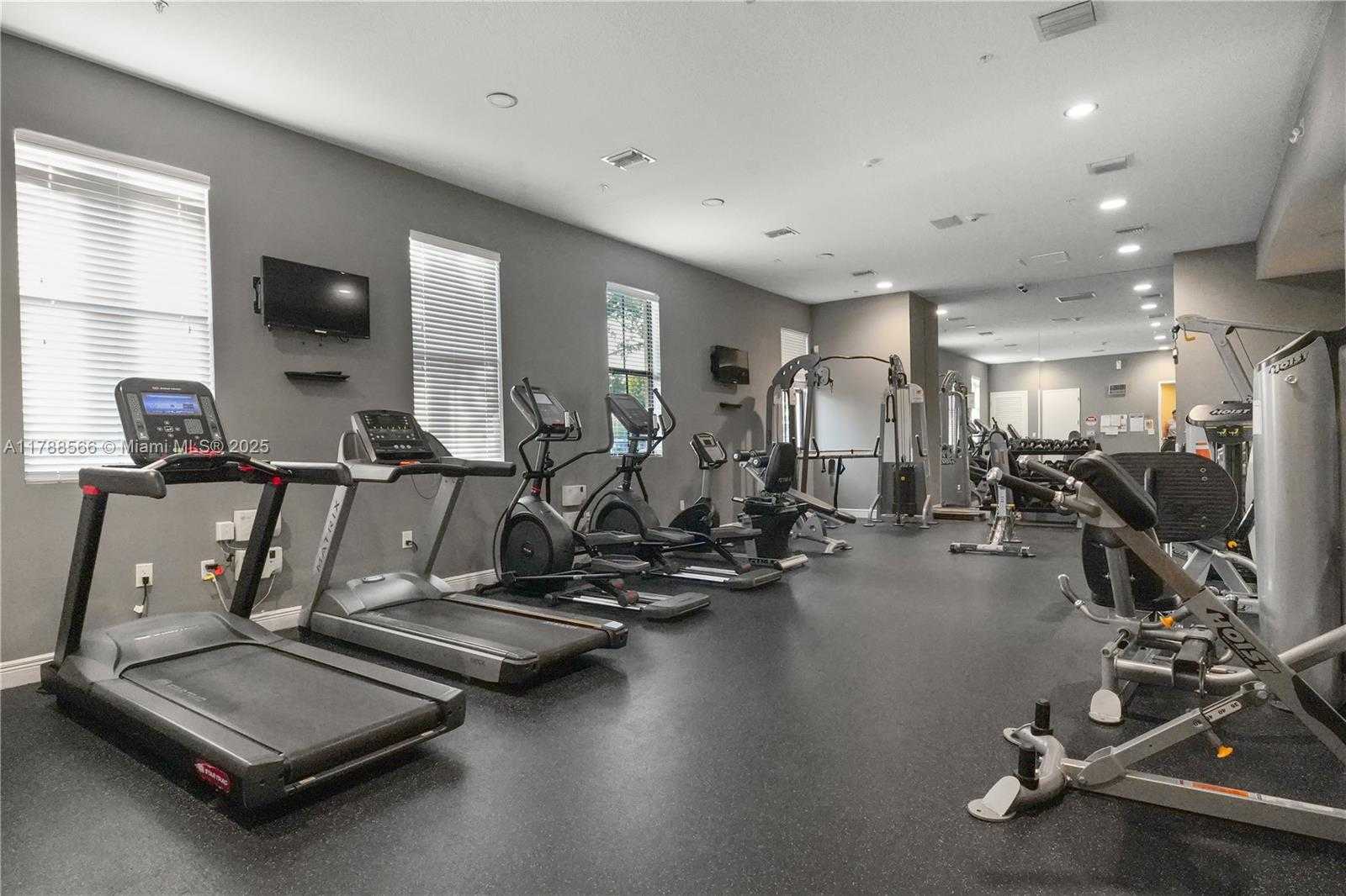 Small Image of 10371 NORTH WEST 10TH ST, Miami Number 62