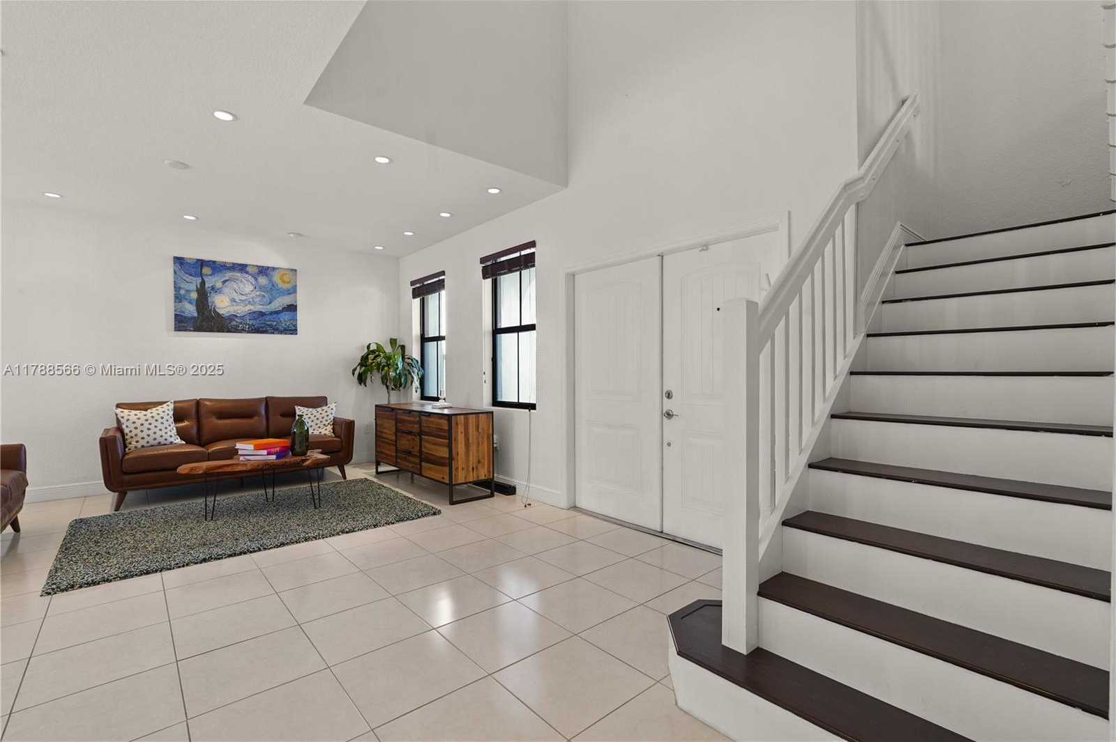 Small Image of 10371 NORTH WEST 10TH ST, Miami Number 7