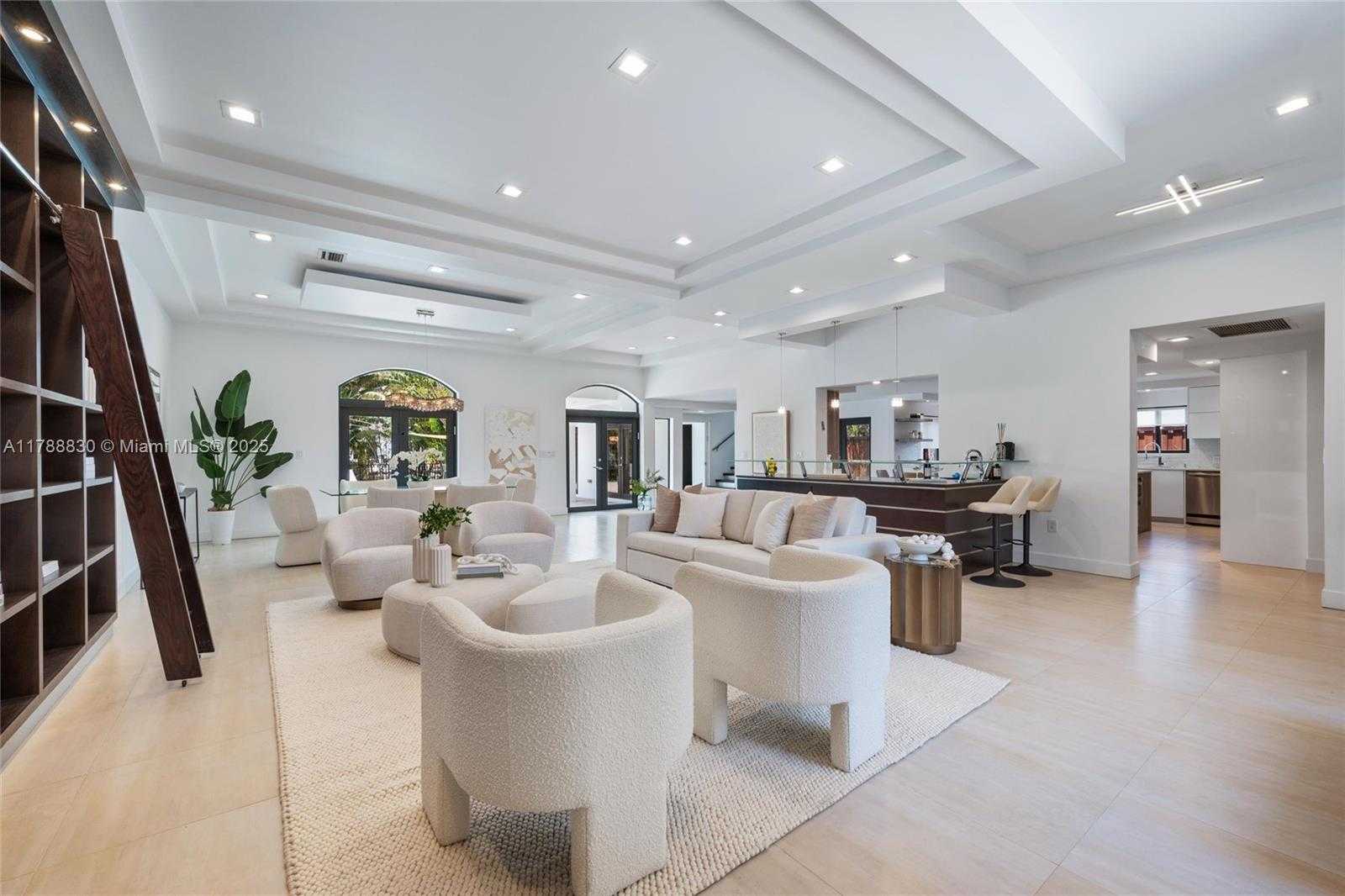 Small Image of 20600 NORTH EAST 22ND PL, Miami Number 2
