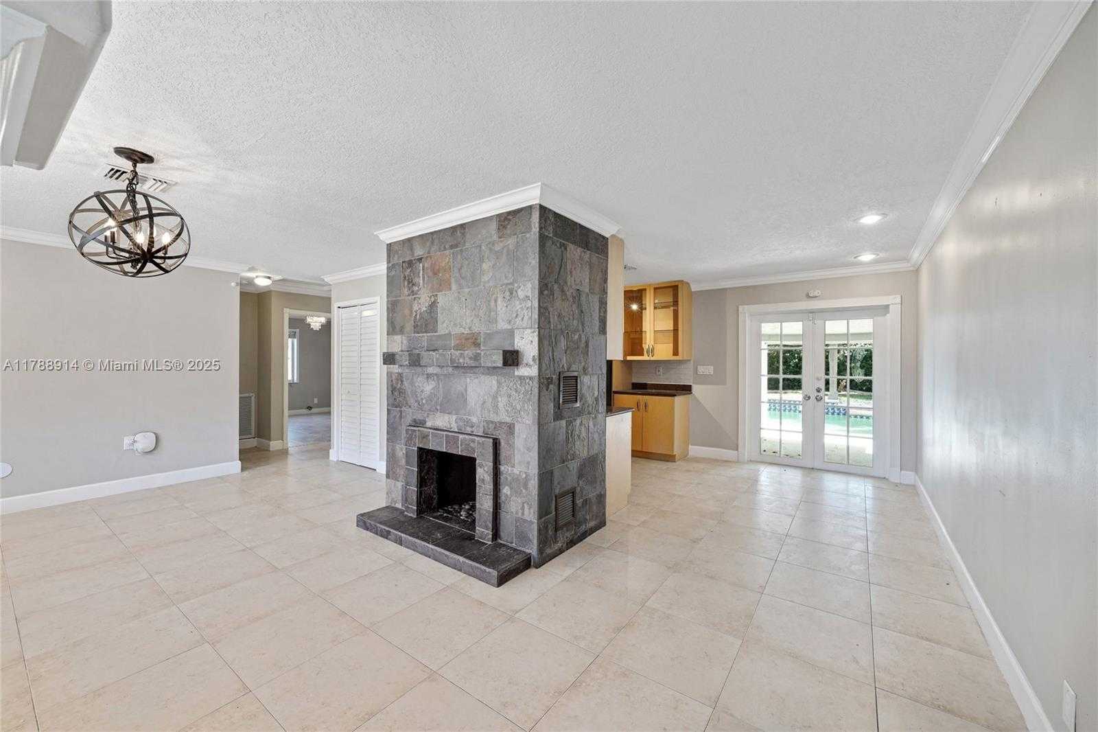 Small Image of 2680 NORTH EAST 22ND CT, Pompano Beach Number 3