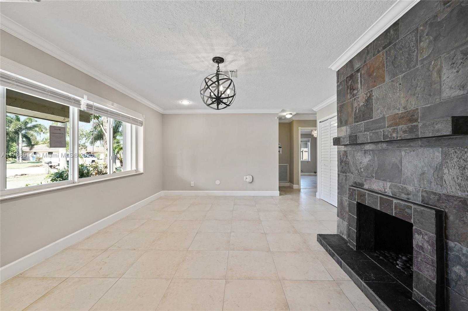 Small Image of 2680 NORTH EAST 22ND CT, Pompano Beach Number 6