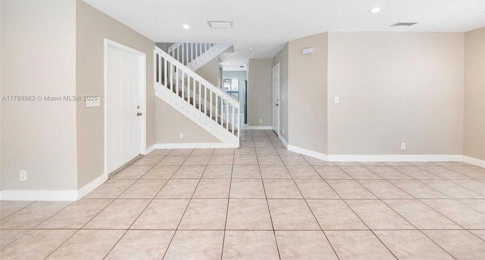 Small Image of 6231 ISLAND WAY, Margate Number 17