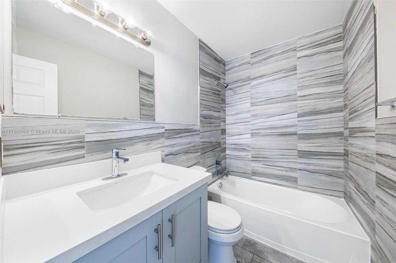 Small Image of 6231 ISLAND WAY, Margate Number 23