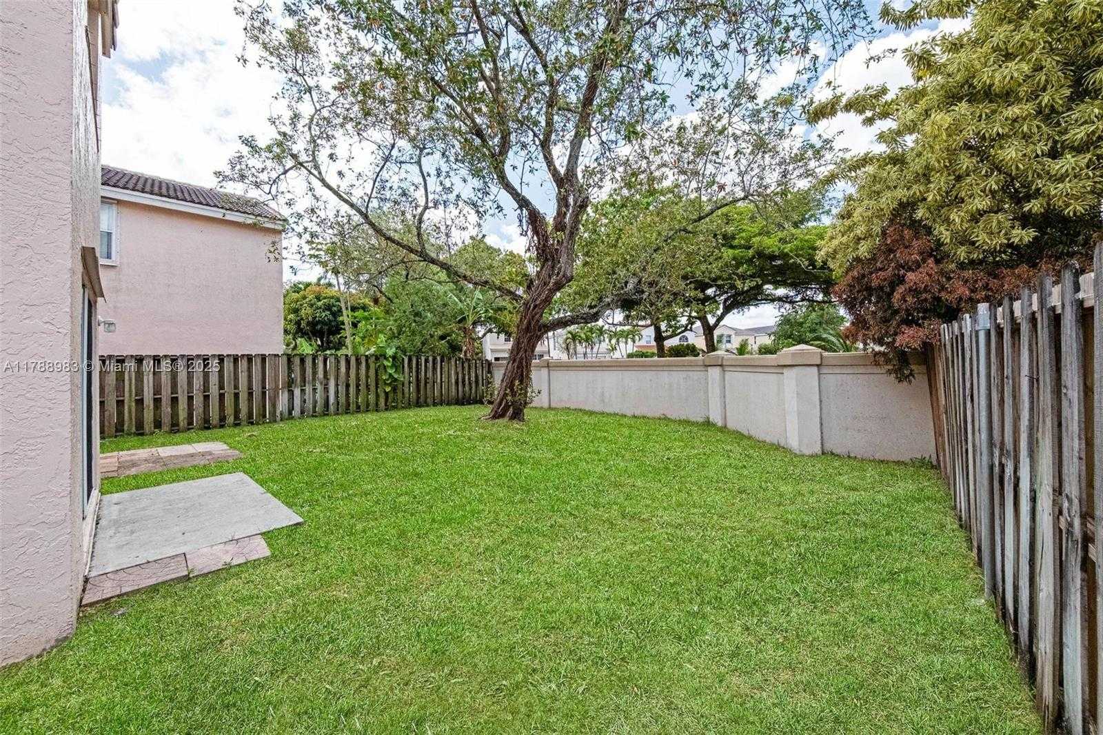 Small Image of 6231 ISLAND WAY, Margate Number 36