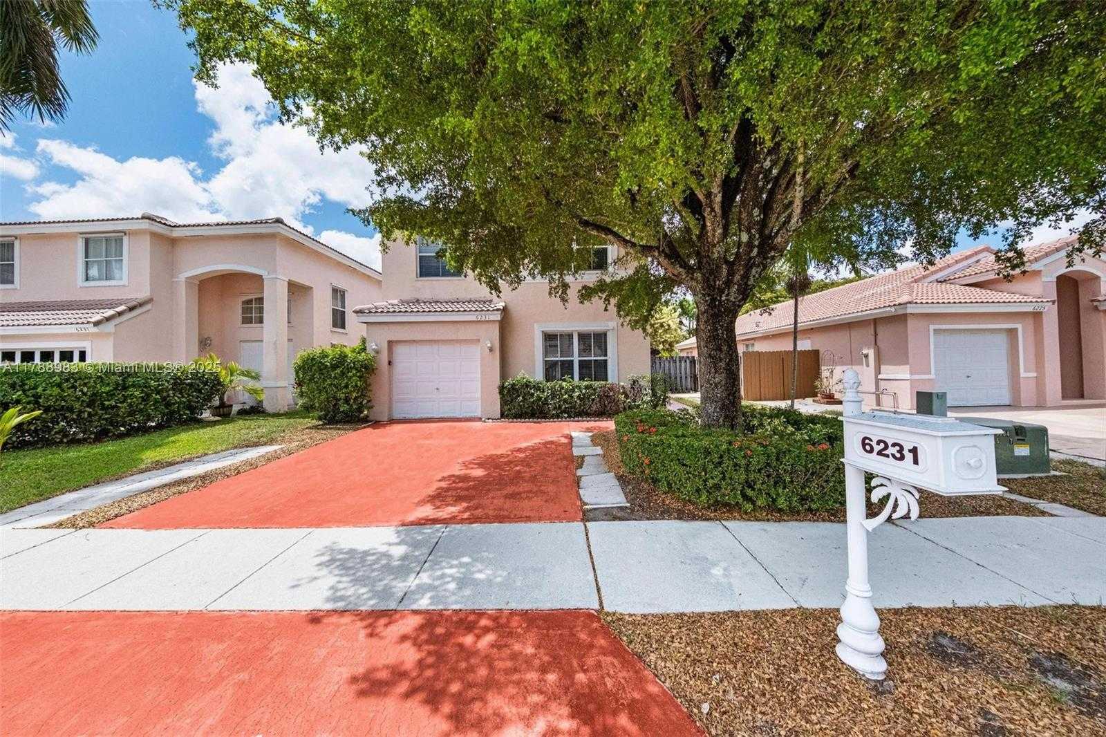 Small Image of 6231 ISLAND WAY, Margate Number 4